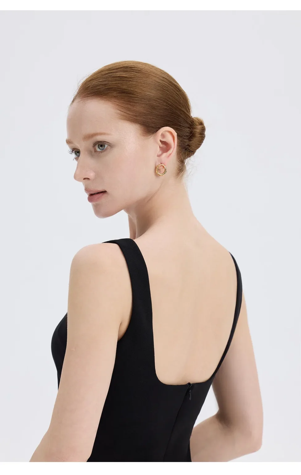 ousph black square neck mini dress back closeup