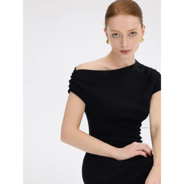 ousph Black Maxi Dress Closeup ousph black maxi dress front closeup detail
