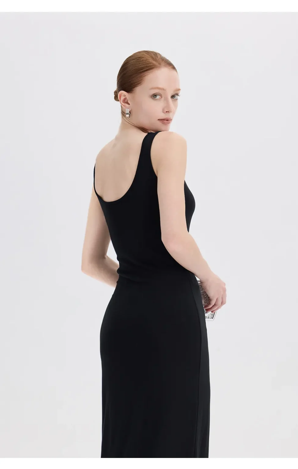 ousph black u-neck sleeveless maxi dress back view