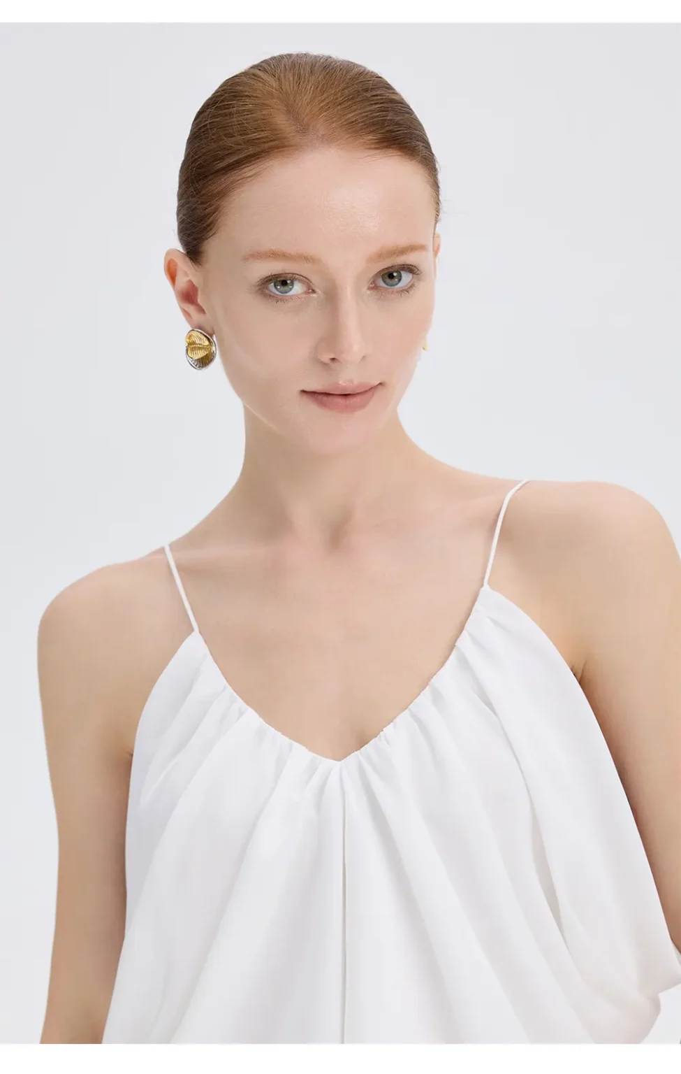 ousph white gathered v-neck spaghetti strap camisole top front close-up